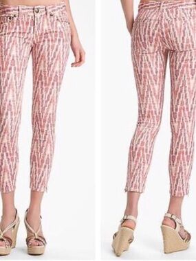 Free People Pink Patterned Cropped Jeans. Size 28